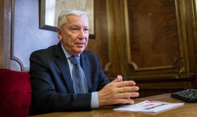 La Cecot impulsa un servei de suport a empreses en crisi